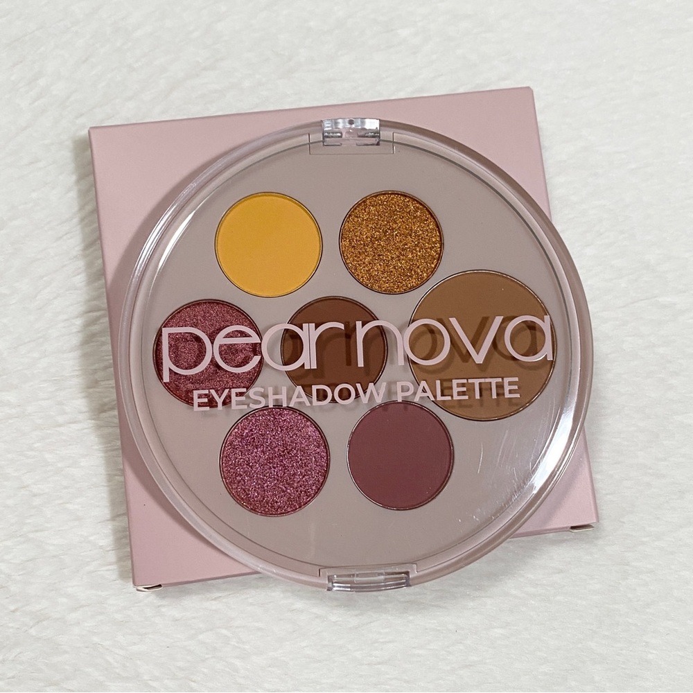 Pear Nova Eyeshadow Palette